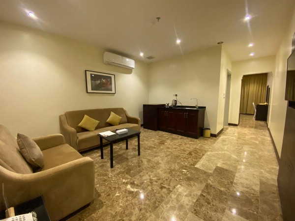 Rollins Hotel image 2